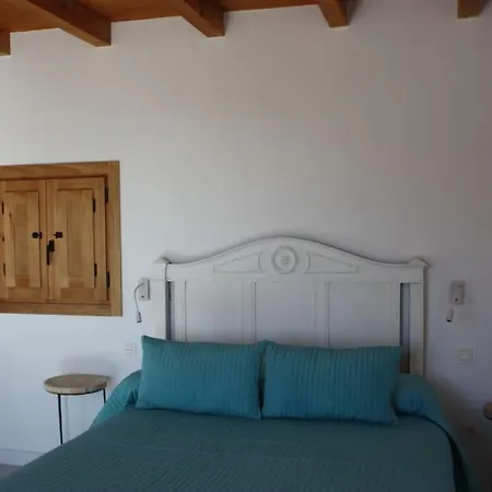 Casa Alacenas,