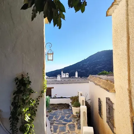 Holiday home Casa Alacenas, Bubion
